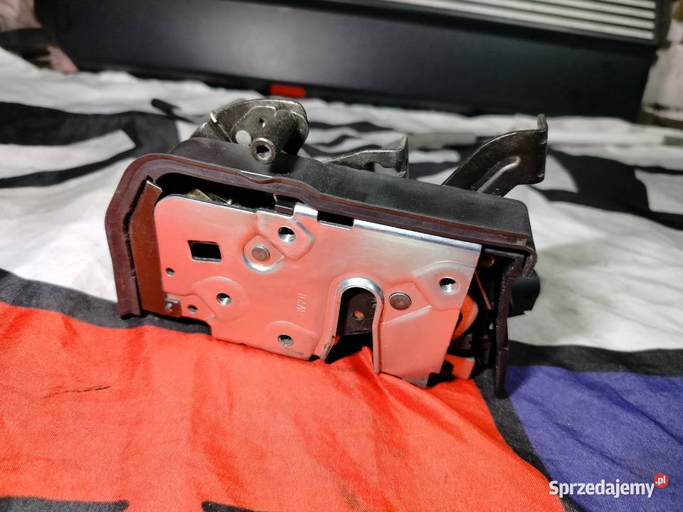 Bmw e46 Compakt zamek drzwi prawy Europa 100