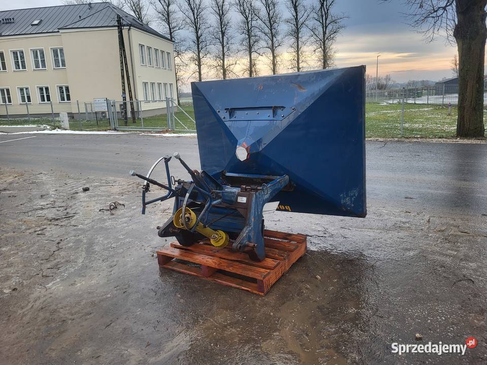 Rozsiewacz do nawozu Bogballe 800 1000 w stanie kujawsko-pomorskie Wąbrzeźno