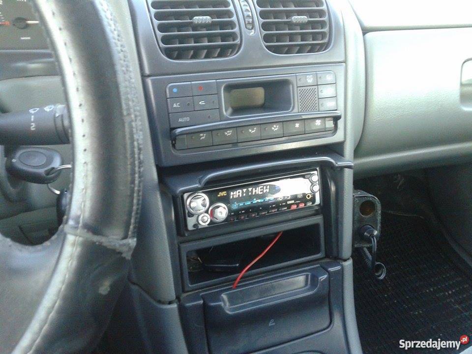 Laguna 18 LPG sekwencja Kombi 2000 stan 4/5 Gdynia