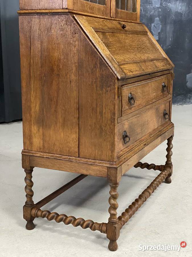 Sekretarzyk dębowy z nadstawką poł XX w witryna