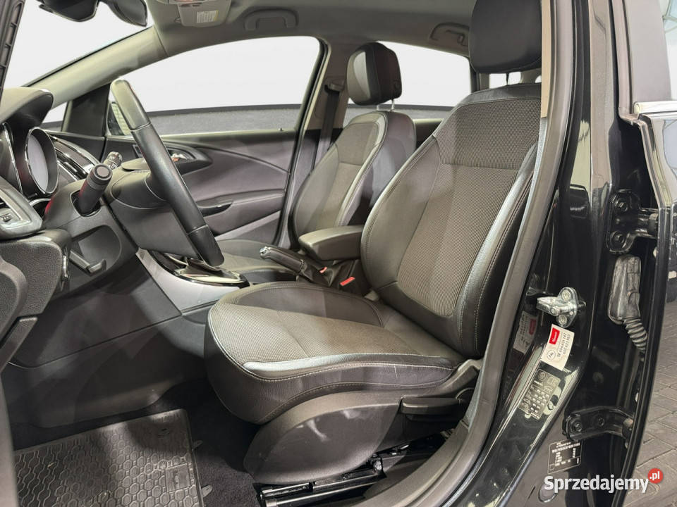 Opel Astra 14Turbo 140 automat 2015 r salon Samochody osobowe Myślenice