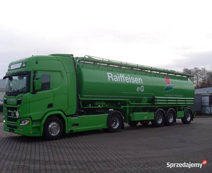 Zestaw do przewozu paszy naczepa silos cysterna Warszawa