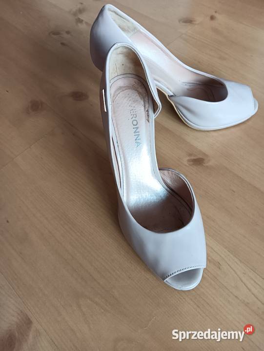 Sprzedam pantofle 25.5cm Nowe Miasto