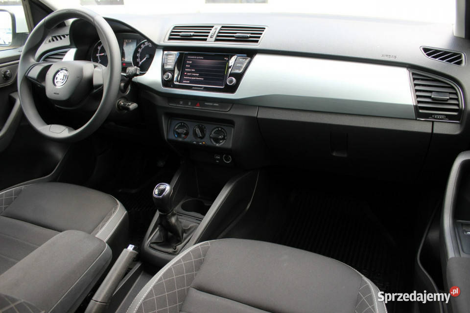 koda Fabia FV23 SalonPL Rej2022 Ambition 10TSI Škoda Sokołów