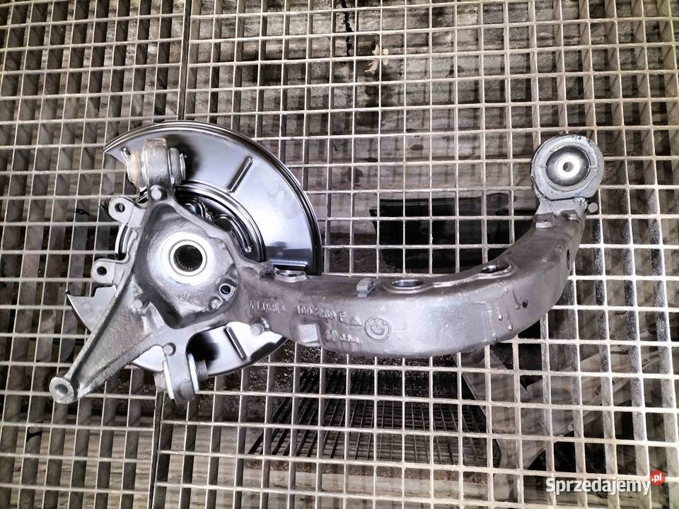 Zwrotnica lewa tylna BMW E36 E46 COUPE CABRIO Poręba