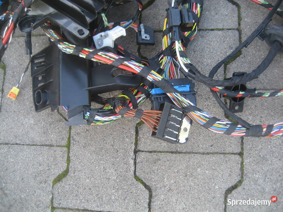 bmw f40 instalacja wiązka przewodów wnętrza Rakoniewice