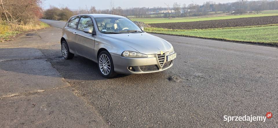 Sprzedam Alfa Romeo 147 welurowa tapicerka 147 Piekary Śląskie sprzedam