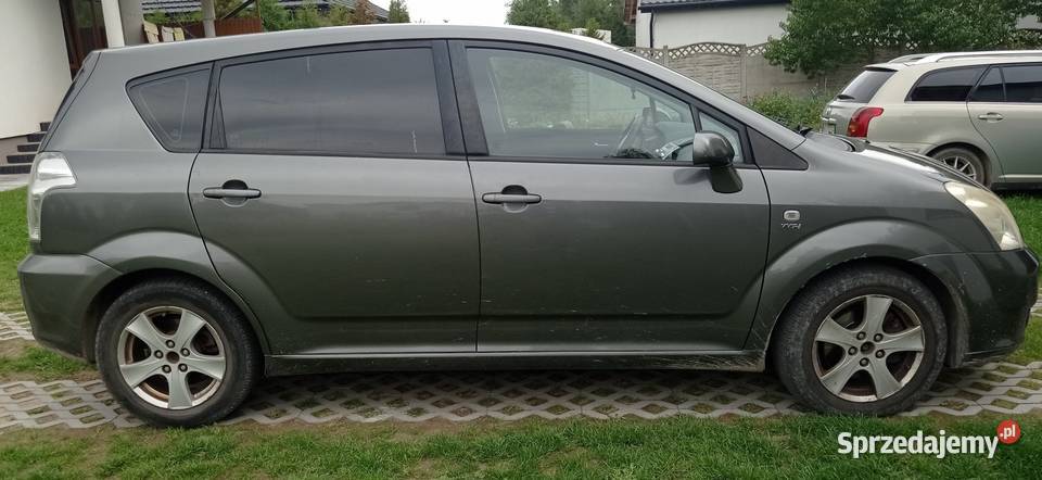 Sprzedam samochód Toyota Corolla Verso Kuźnia sprzedam