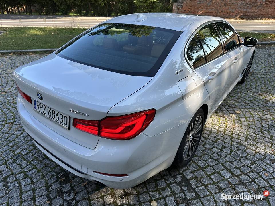 BMW G30 530e plugin hybrid xdrive sportline stan