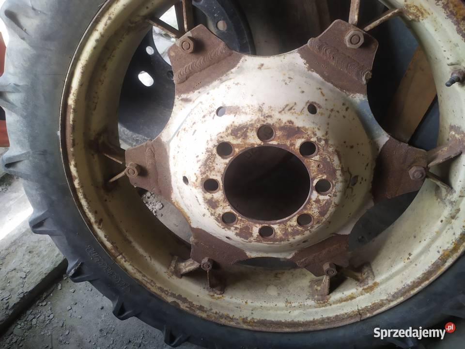 Koła 950 x 32 Pniówek sprzedam