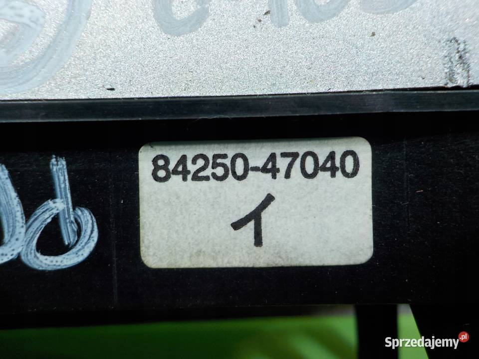 TOYOTA PRIUS III 18 VVTI 10r 5D przelacznik osobowe Suków