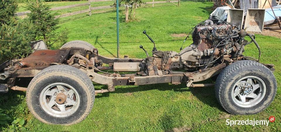 Daihatsu Rocky 28 td Rozebrany do renowacji nieuszkodzony Roztropice