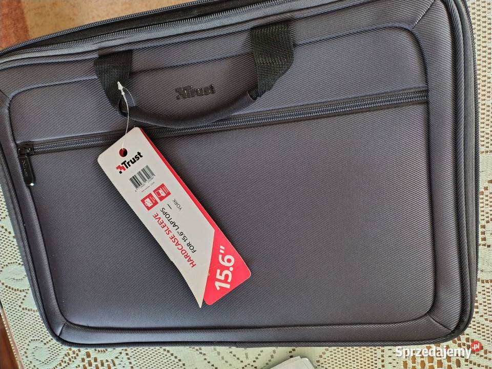 Laptop Rejowiec Fabryczny sprzedam