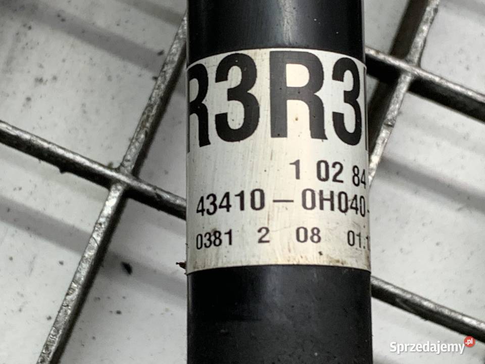 PÓŁOŚ PRAWY PRZÓD TOYOTA AYGO II 10 69 PRZEGUB