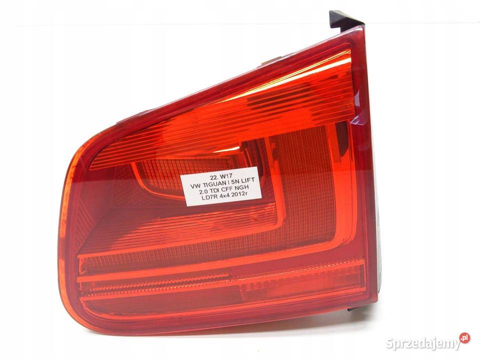 LAMPA PRAWA PRAWY TYŁ TYLNA W KLAPE VW TIGUAN I