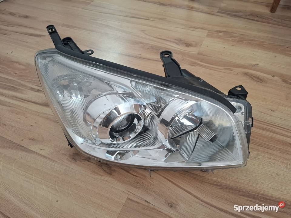 Lampa przednia prawa toyota RAV4 III Kalisz