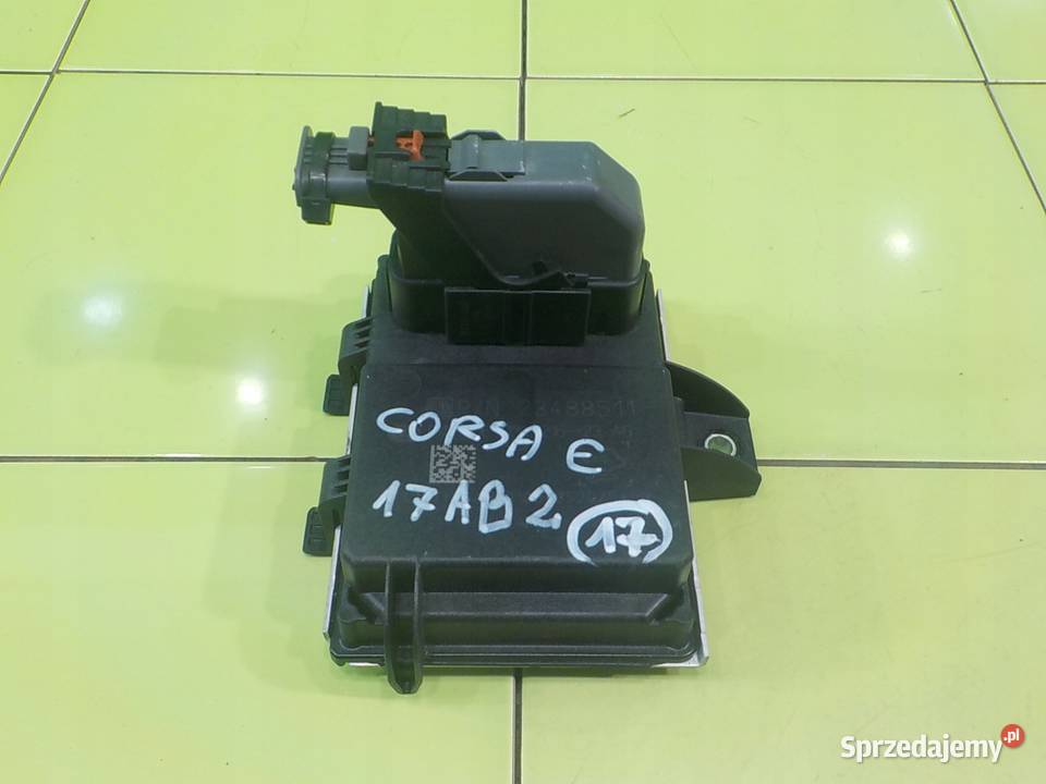 OPEL CORSA E 10 T 15r HB 3D modul pompy paliwa