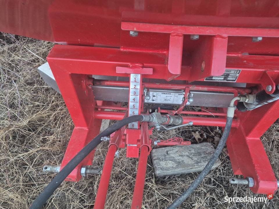 Rozsiewacz do nawozów Altro RN 800 lubelskie Krzczonów-Sołtysy