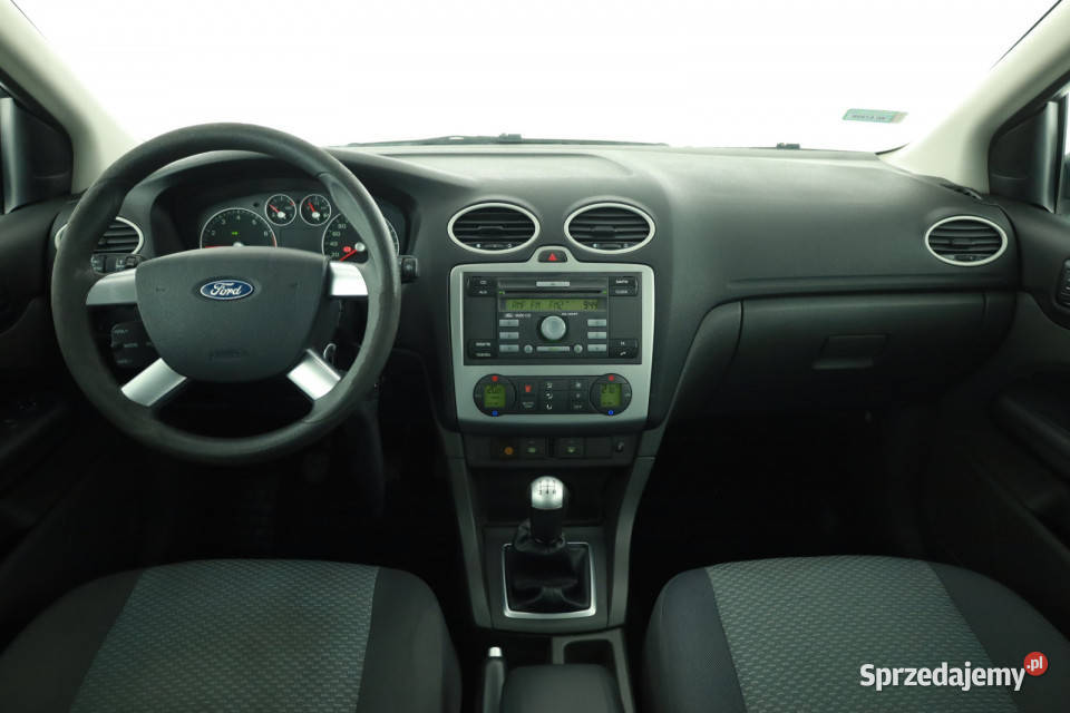 Ford Focus 16 i czarny Piaseczno