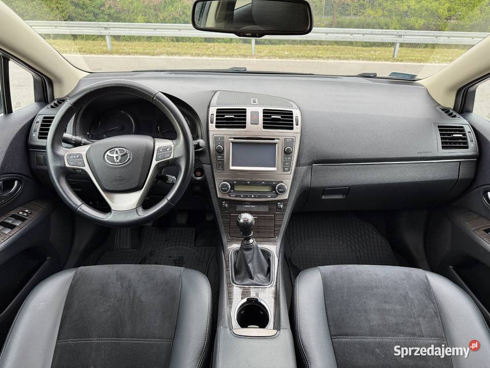 Toyota Avensis Salon Polska Bezwypadkowy Avensis mazowieckie Radzymin