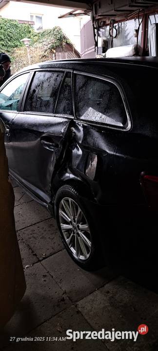 Toyota avensis t27 Kombi szklany dach Rok produkcji 2015 Skarżysko-Kamienna sprzedam