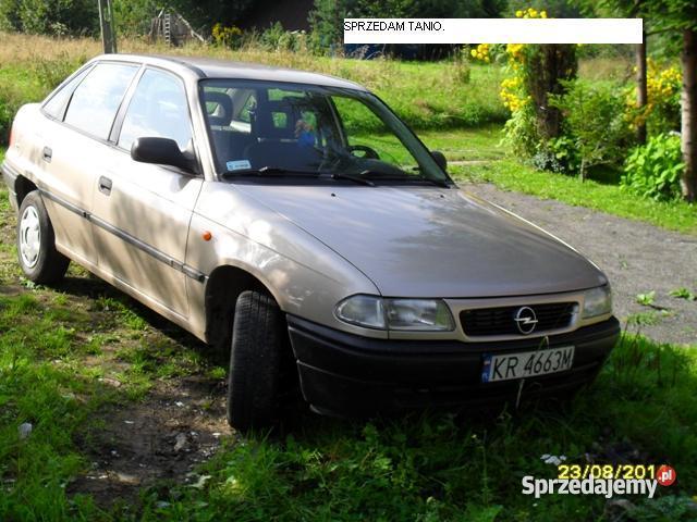 Opel astra classic 2000r poj14 Koniaków