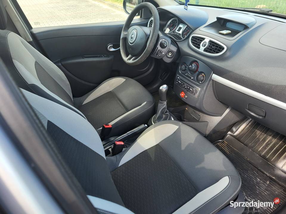 Renault Clio 12 benzyna 75 niski przebieg manualna Warta