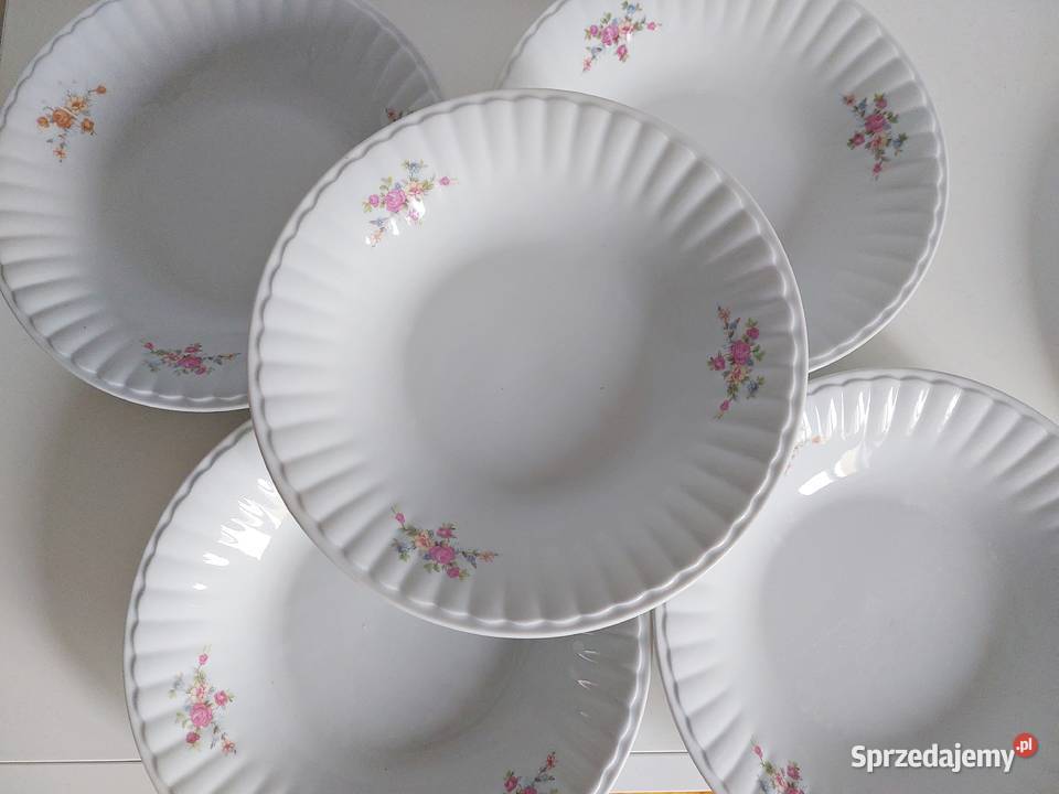 talerze obiadowe Wawel z kwiatami 5 sztuk made