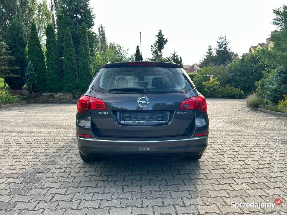 Opel Astra 16 CDTI Pierwsza rej 2014 Bogate Astra Szczecin
