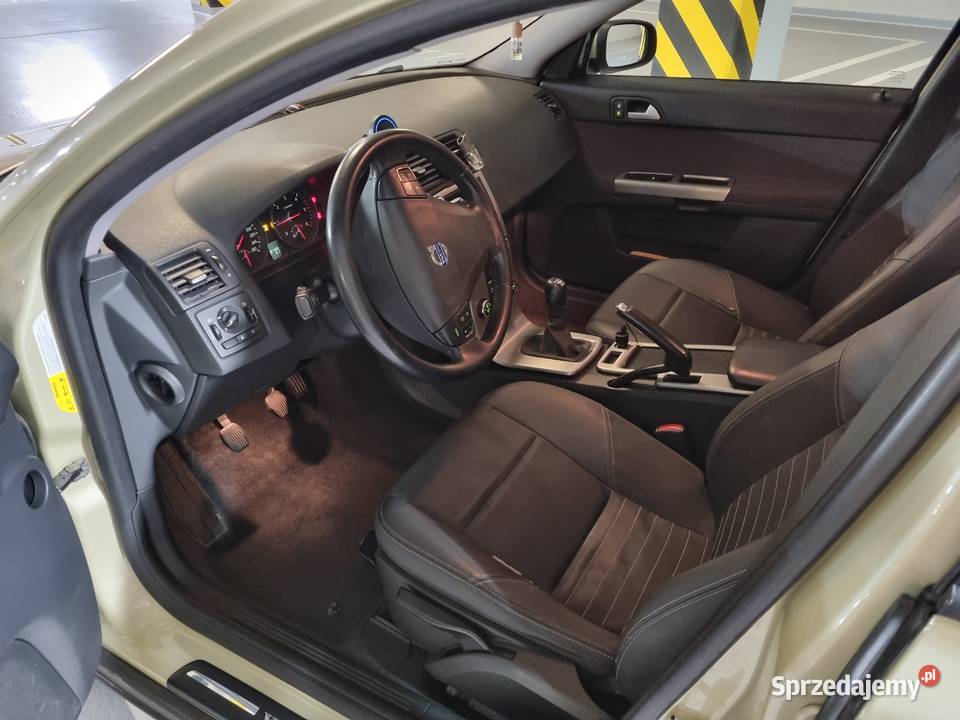 Volvo V50 20D 2007r kupiony w polskim salonie sprzedam