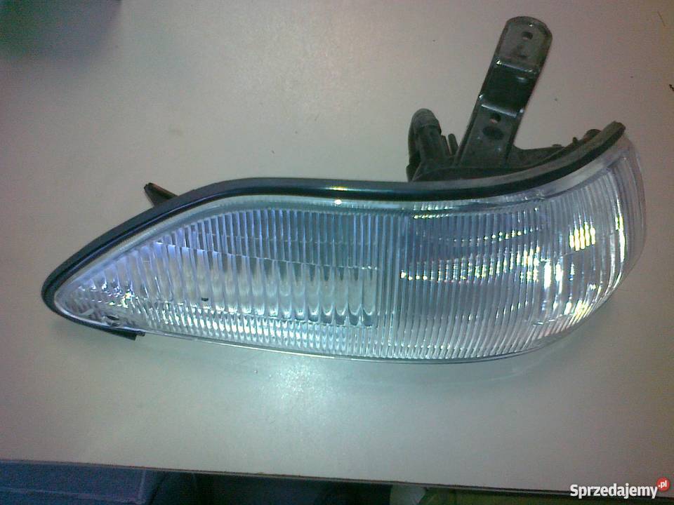 Toyota Carina II 8792 lampa pozycyjna lewaprawa Pruszków