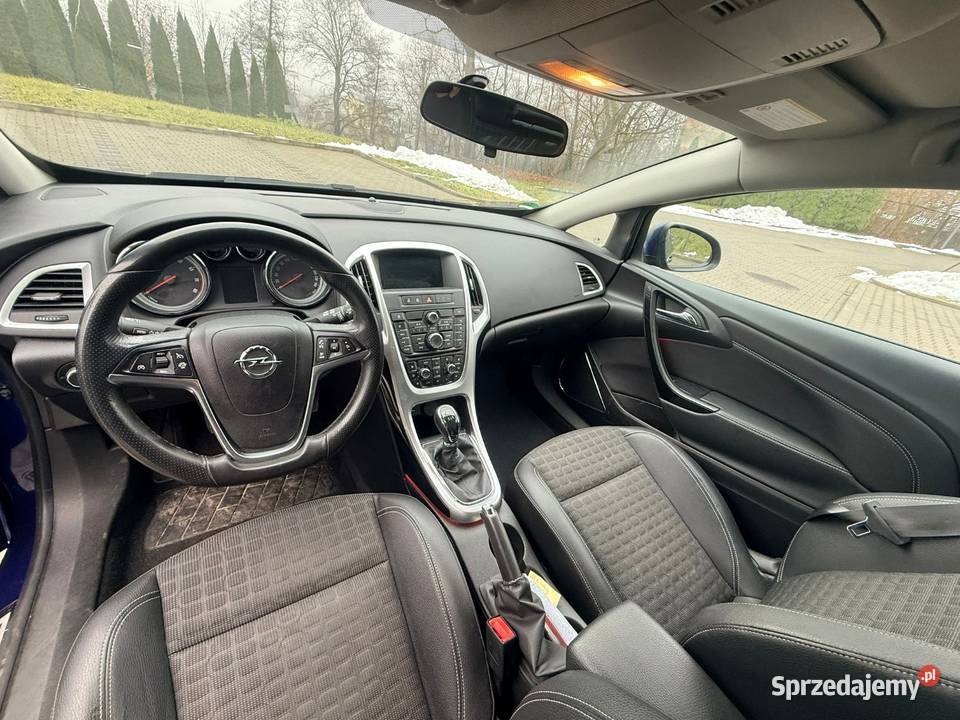 Opel Astra J GTC 14 turbo 2015r