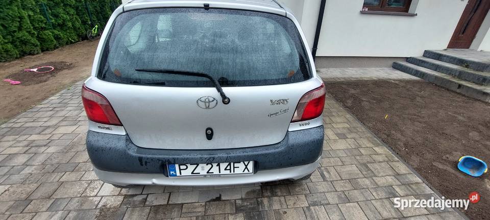 Toyota Yaris 10 długie oplaty nieuszkodzony Szreniawa
