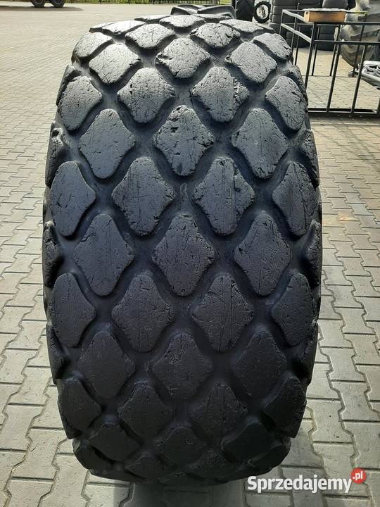 Opona używana rolnicza 23126 231R26 BOMAG TR387 Opony rolnicze podlaskie Zaścianki sprzedam
