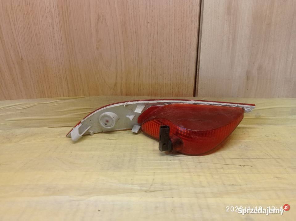 VOLVO XC40 V40 LAMPA PRZECIWMGIELNA PRAWA TYŁ Oświetlenie wielkopolskie Międzychód sprzedam