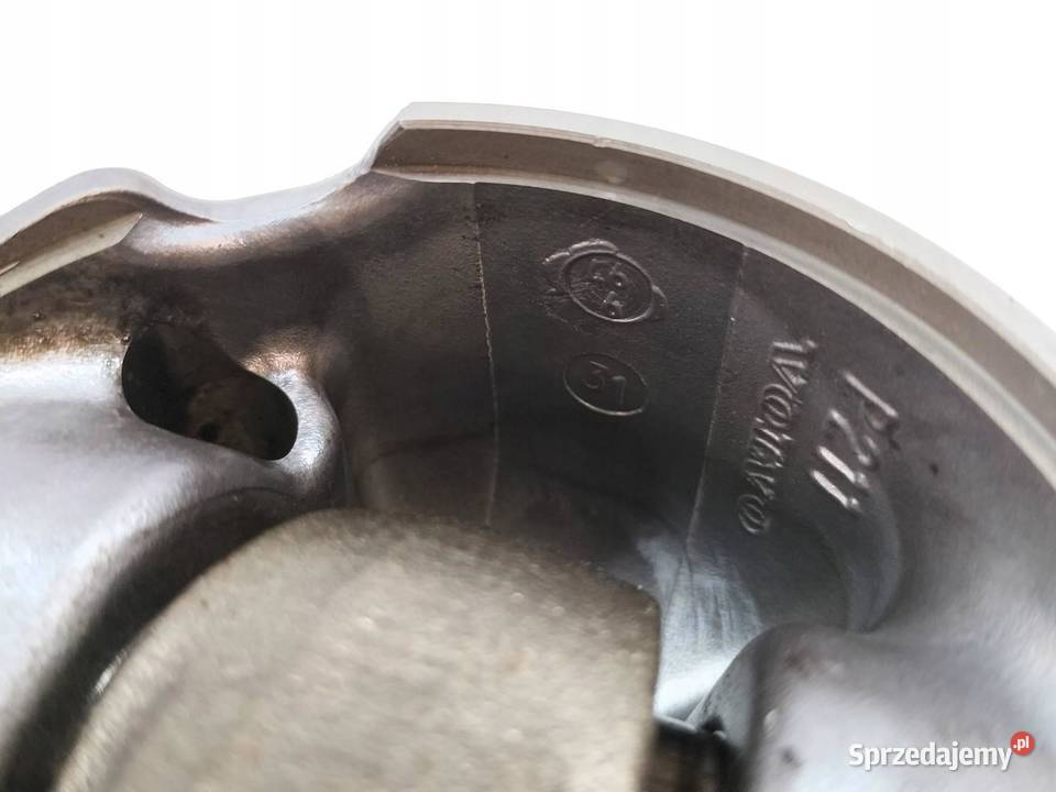 TŁOK KORBOWÓD v81L118 24 D Volvo S60 I 20002009