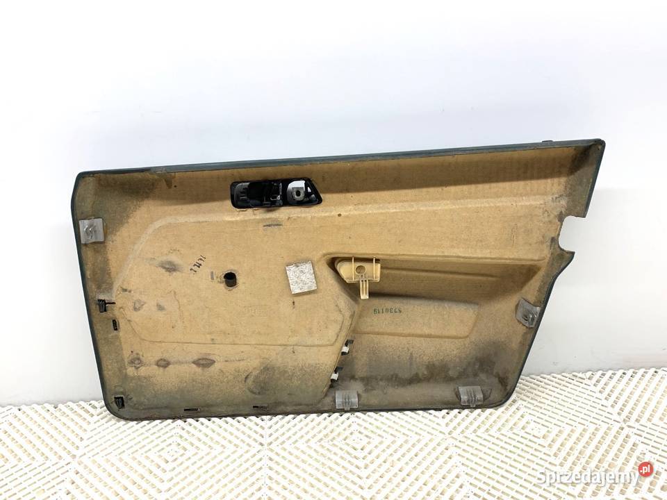 BOCZEK DRZWI LEWY PRZÓD MERCEDES W201