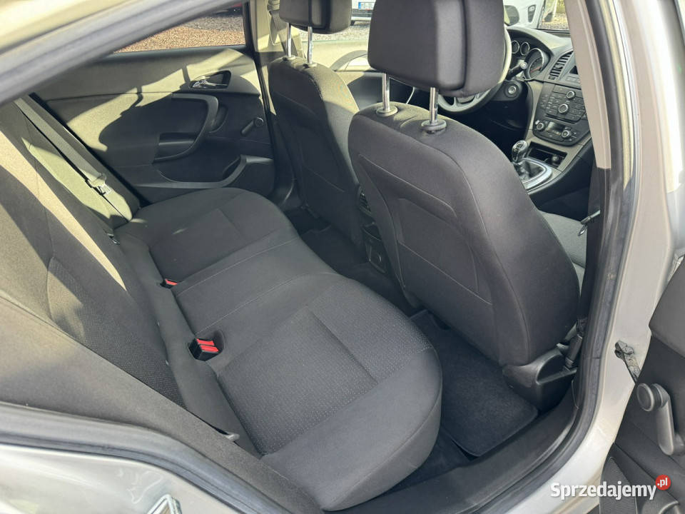 Opel Insignia Insignia Serwisowana HB Dobra A srebrny mazowieckie