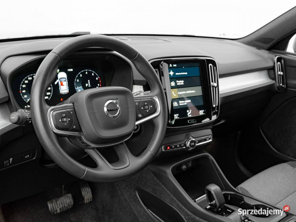 Volvo XC 40 WD7683ST3 Momentum Pro Podgrzszyba pomorskie Gdańsk