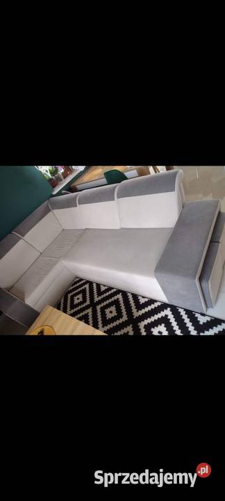 Rozkładany narożnik kanapa z pufkami Narożniki Wilkołaz Dolny