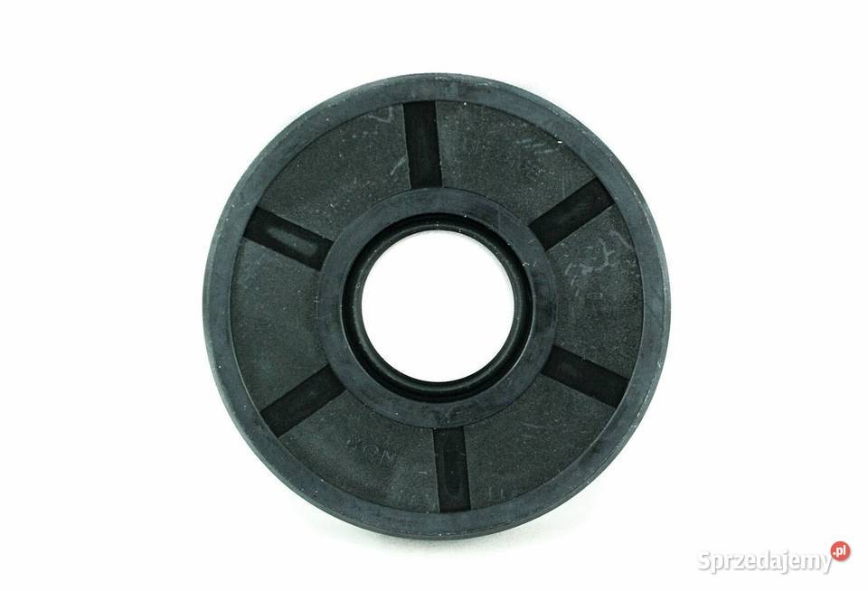 Uszczelniacz BE4516E przedniej osi Kubota L34808