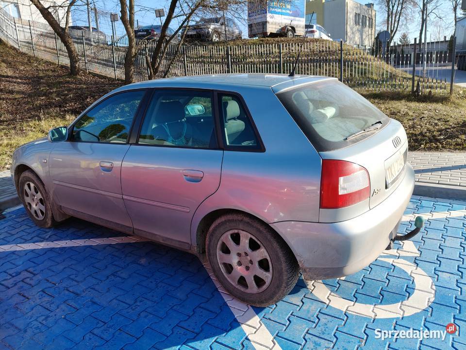 Sprzedam Audi A3 8L z 2003 r 16L 75kW oryginalny świętokrzyskie Kielce