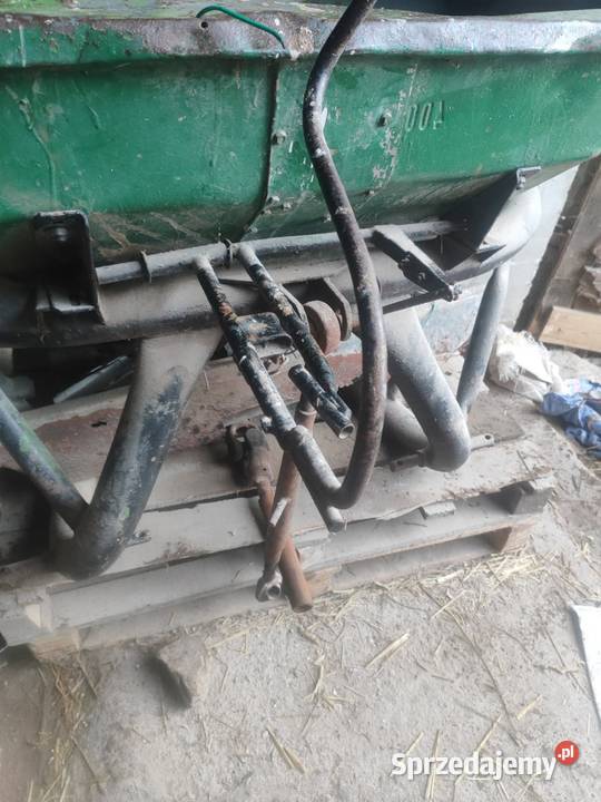 Rozsiewacz nawozu Amazone ZAF402