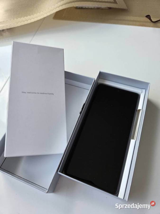Sprzedam NOWY REALME 16 Pro 5G 12GB512GB CIEMNO Stargard
