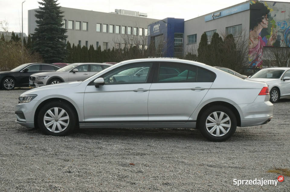 Volkswagen Passat 20 TDI 150 Evo Essence Salon Poznań