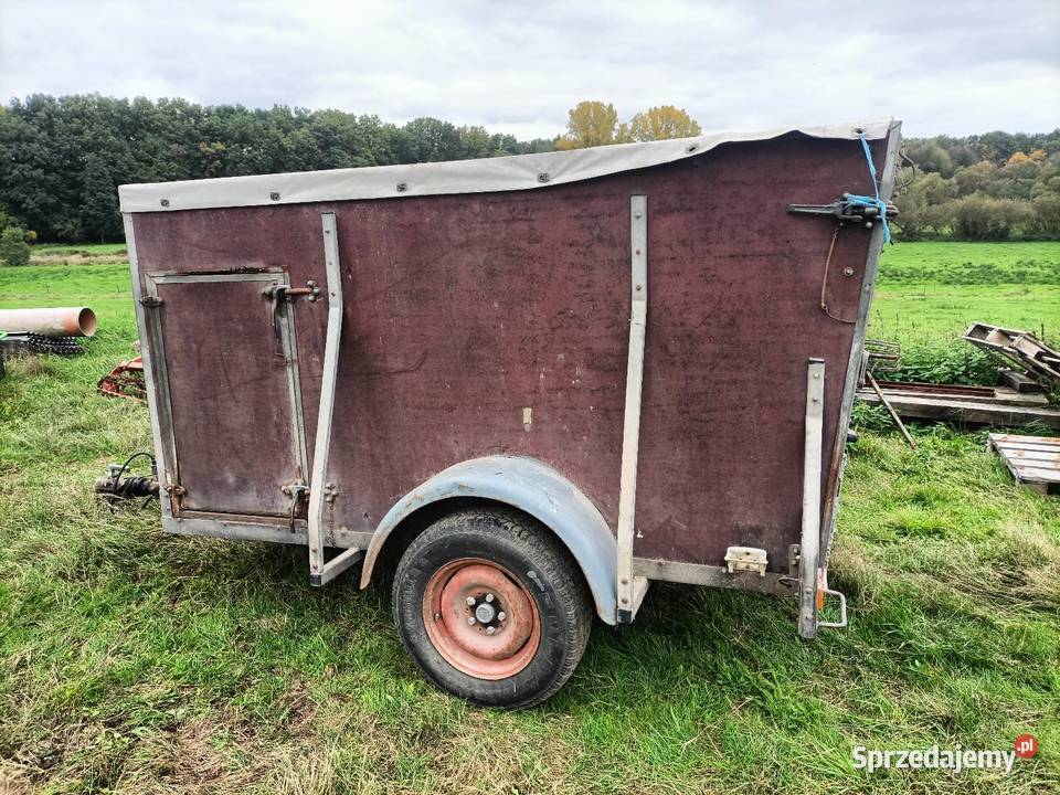 Przyczepa do wożenia zwierząt lubelskie Wysokie
