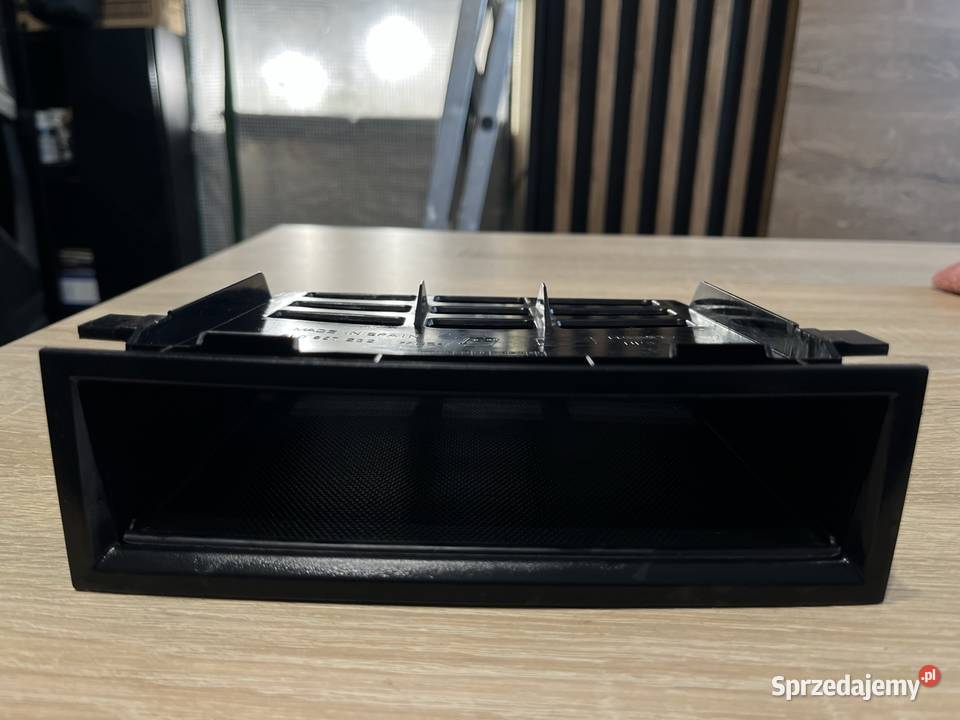 oryginalna kieszeń półka schowek pod radio do Kłodawa