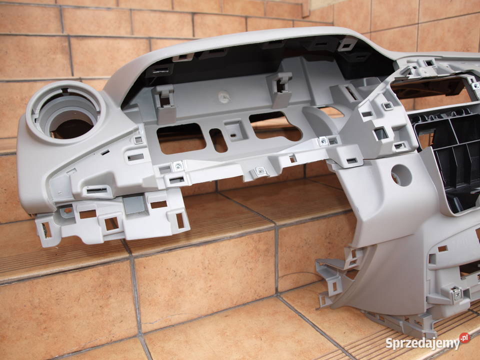 Renault ZOE konsola deska rozdzielcza 2013 2019r Wyposażenie wnętrza wielkopolskie Kalisz