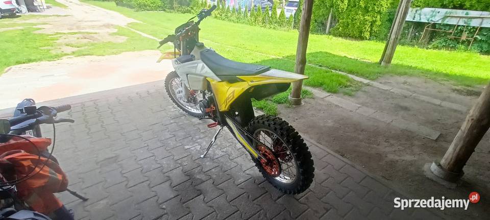 ASIX XR99 2025 Rokity