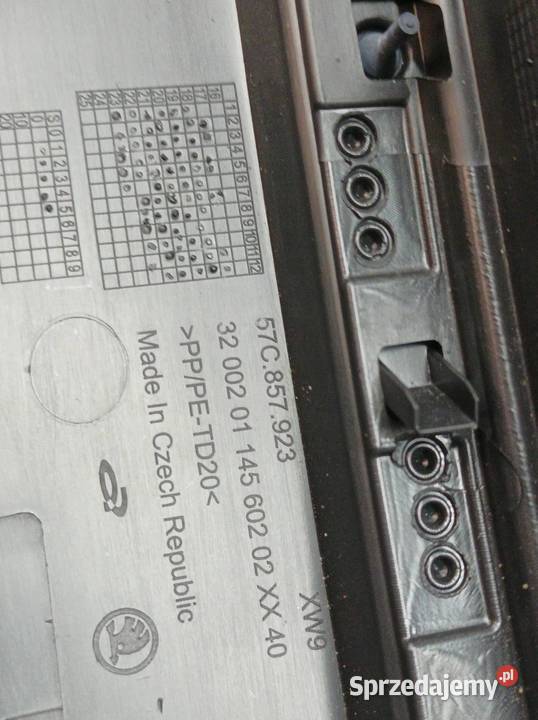 SCHOWEK PRAWY KIEROWCY UK 57C857923 Skoda Karoq Schowki, półki